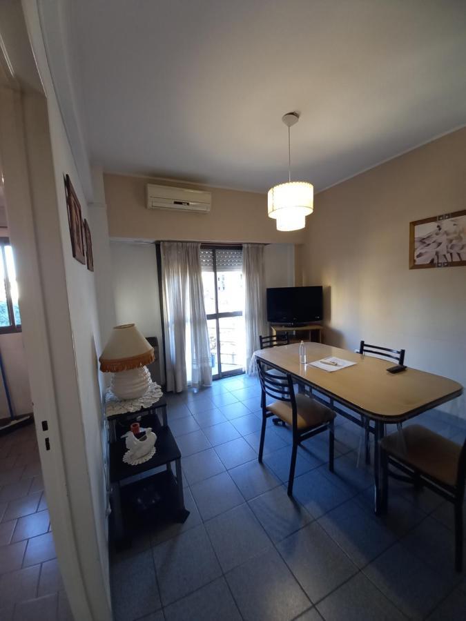 Temporario La Plata Centro Balcon Al Frente Daire Dış mekan fotoğraf